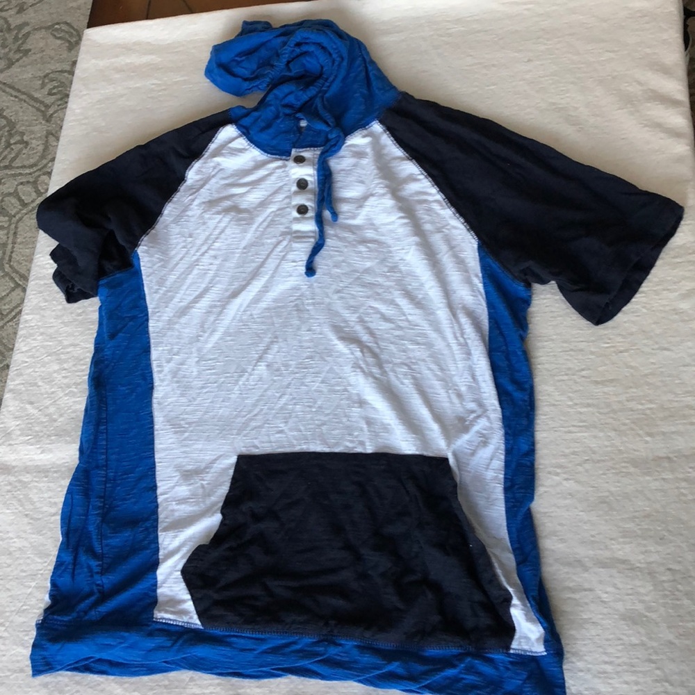 Broken Threads hooded t shirt!